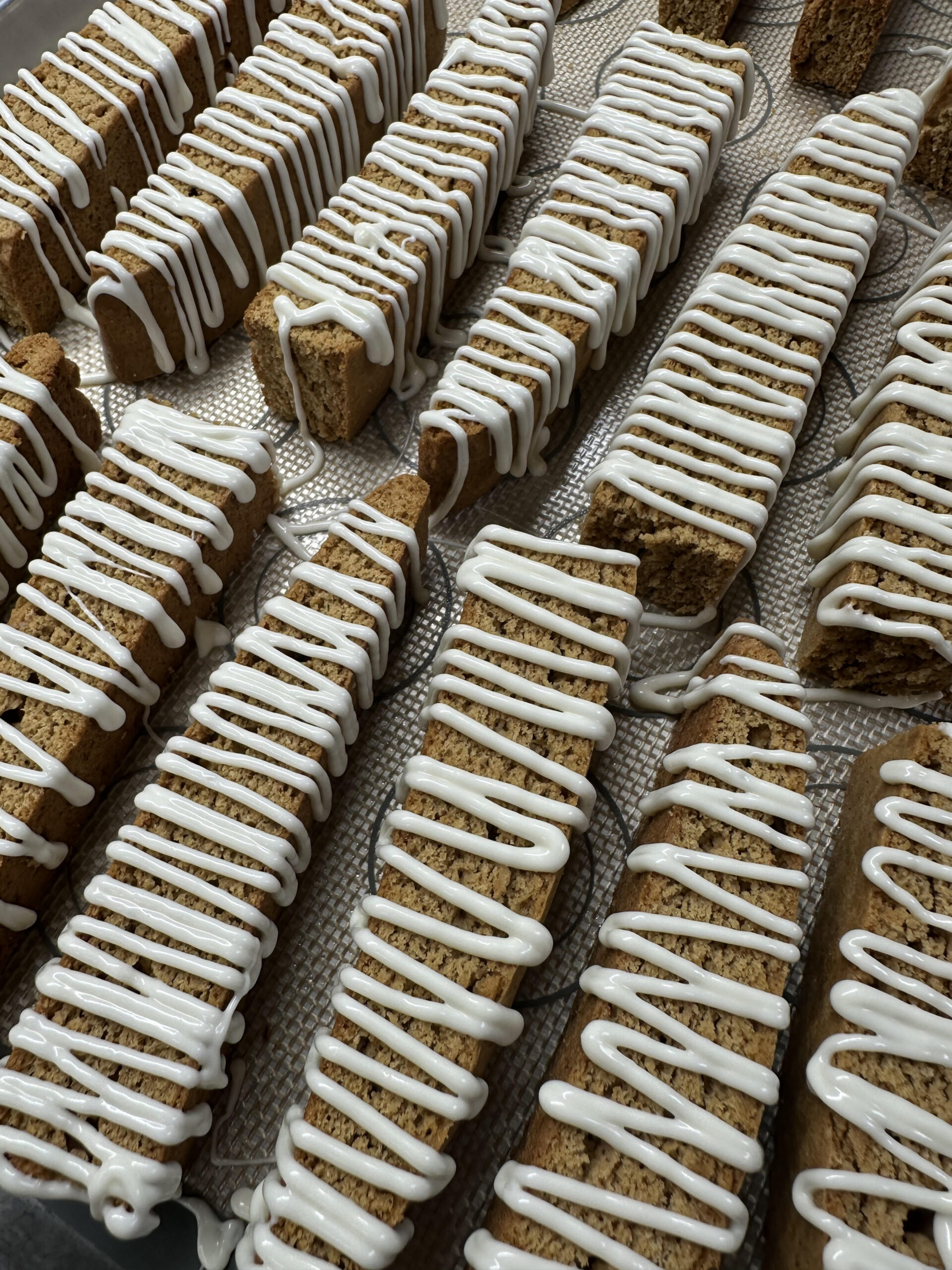 Gingerbread Biscotti - Christmas in july
